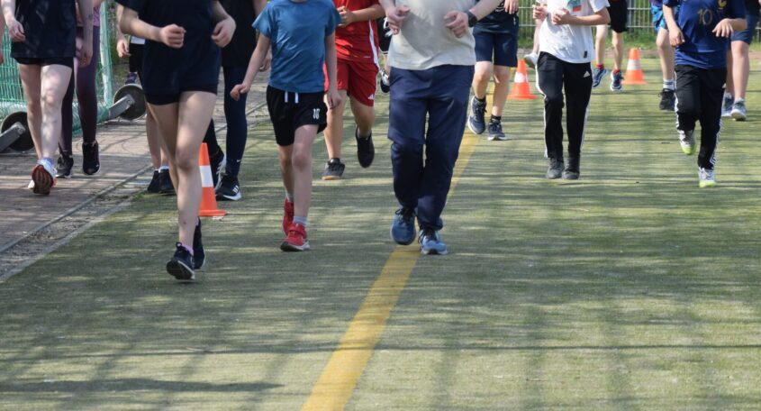 Die kleinen Kolibris sind bereit für den Mini-Marathon!