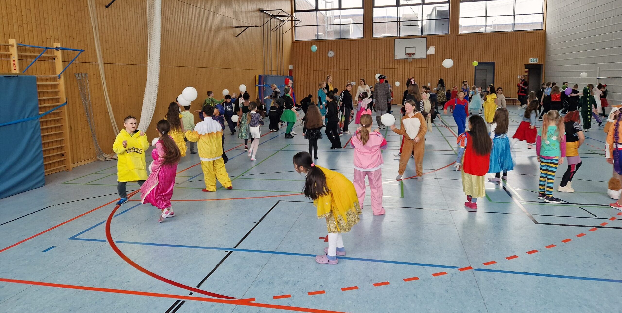 Ein kunterbunter Kolibri-Faschingstag